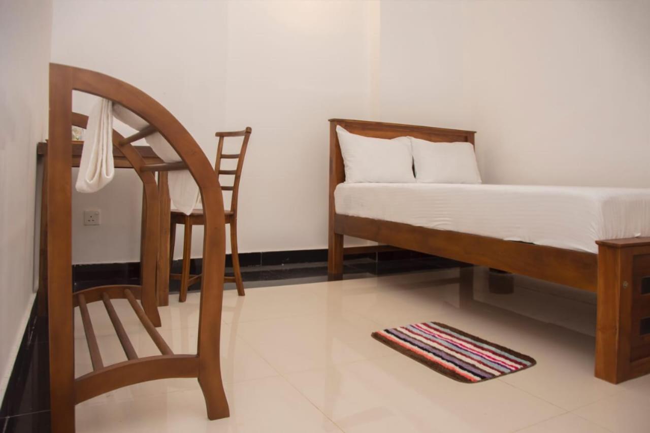 Katunayaka Sanmi Airport Resort מראה חיצוני תמונה