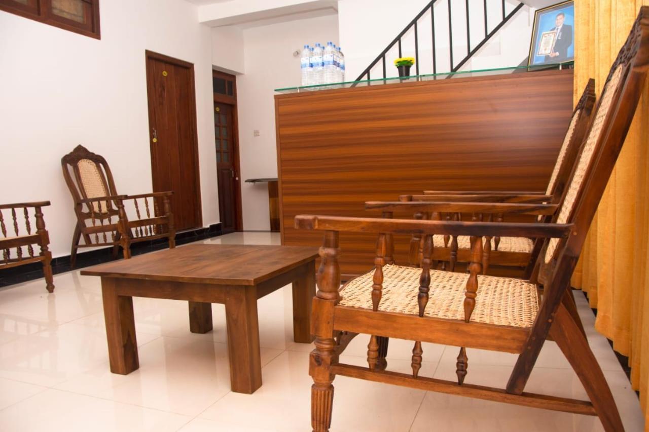 Katunayaka Sanmi Airport Resort מראה חיצוני תמונה